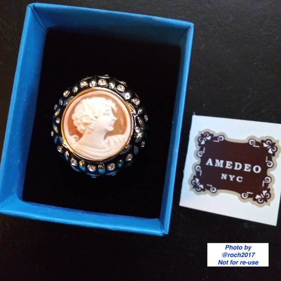 Amedeo NYC Medioevo Cameo Ring - Picture 2 of 12